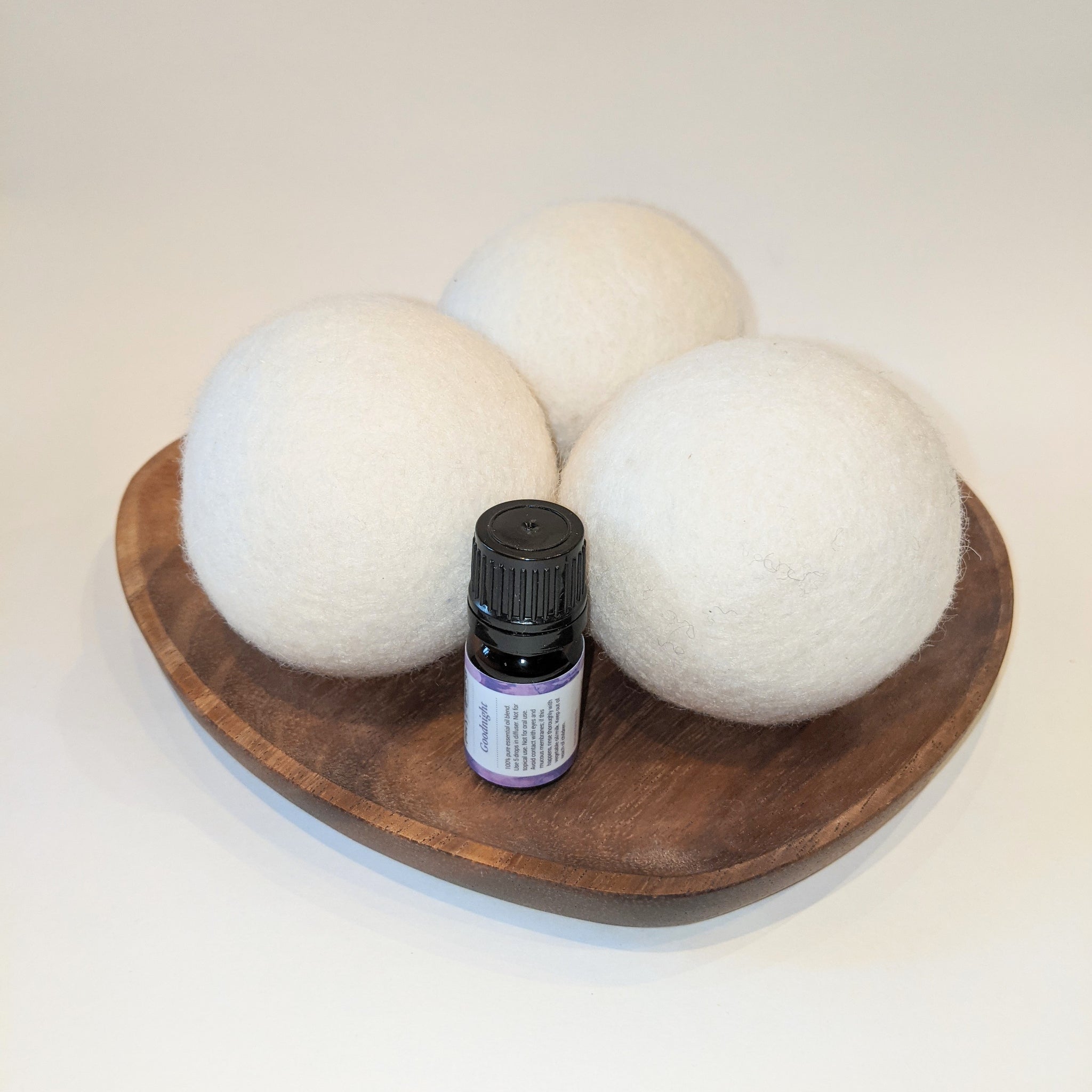 Essential oil & dryer ball gift set